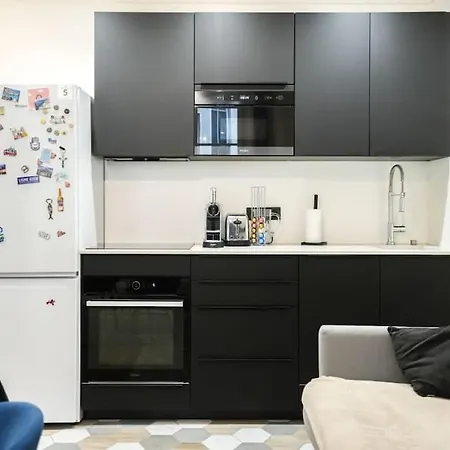 Unique 16th Arrondissement Apartment Paris