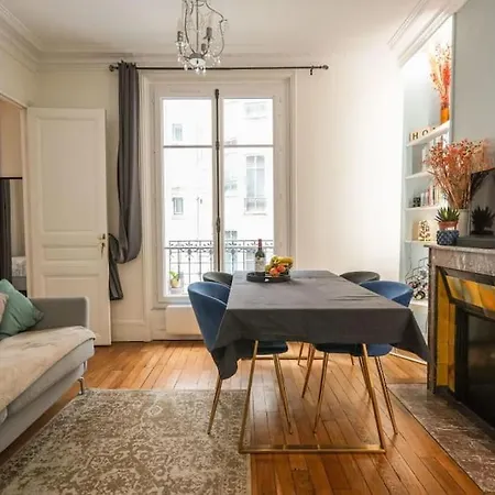 Unique 16th Arrondissement Apartment